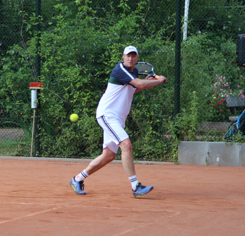 en is op de hand van Oscar Spooren